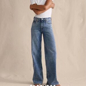 Banana Republic Icon Wide-Leg Jeans in Light Wash